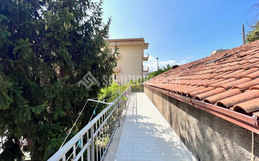 SC1304 Villa singola su due livelli in pieno centro ad Agropoli Via Romanelli