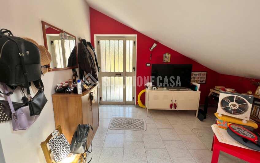 SC1304 Villa singola su due livelli in pieno centro ad Agropoli Via Romanelli