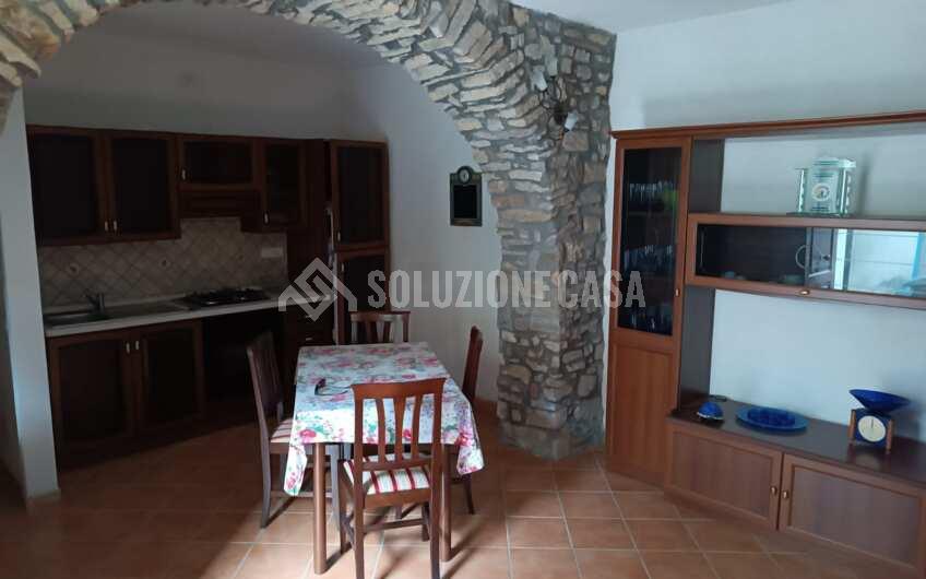 SC1306 Fabbricato su due livelli a Pollica alla frazione Celso