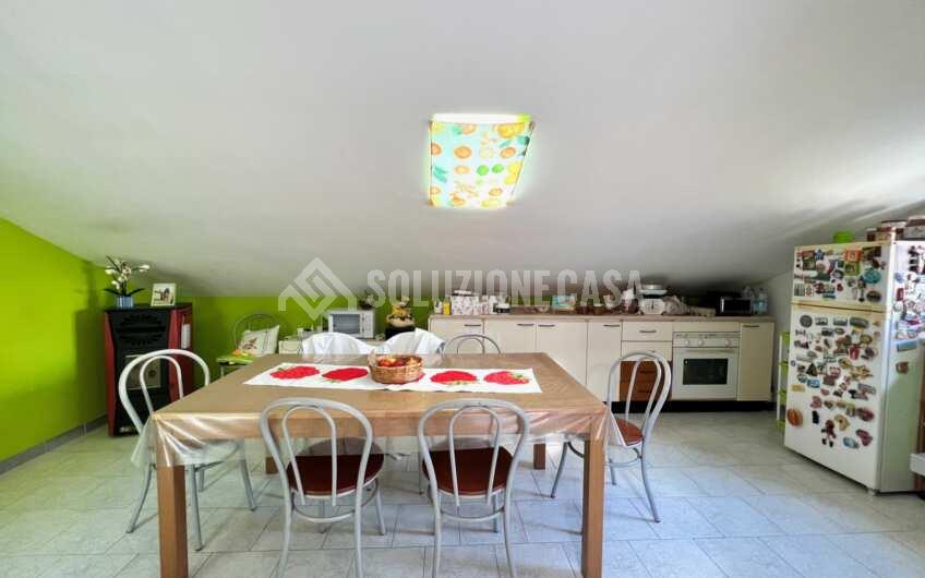 SC1304 Villa singola su due livelli in pieno centro ad Agropoli Via Romanelli
