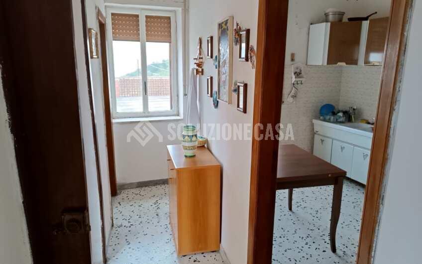 SC1306 Fabbricato su due livelli a Pollica alla frazione Celso