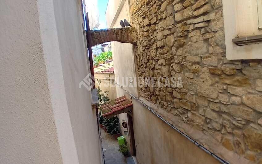 SC1309 Appartamento nei vicoli tipici del borgo medievale di Castellabate