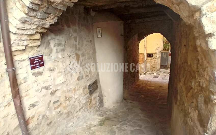 SC1309 Appartamento nei vicoli tipici del borgo medievale di Castellabate