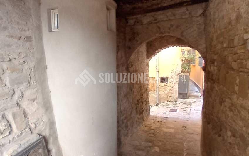 SC1309 Appartamento nei vicoli tipici del borgo medievale di Castellabate