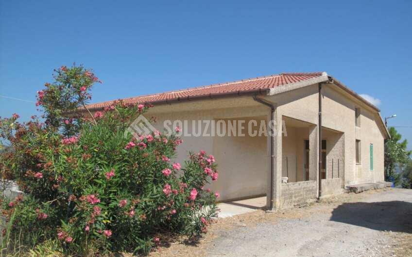 SC1311 Villa vista mare con giardino tra Castellabate e Perdifumo in  c.da Noce Alta