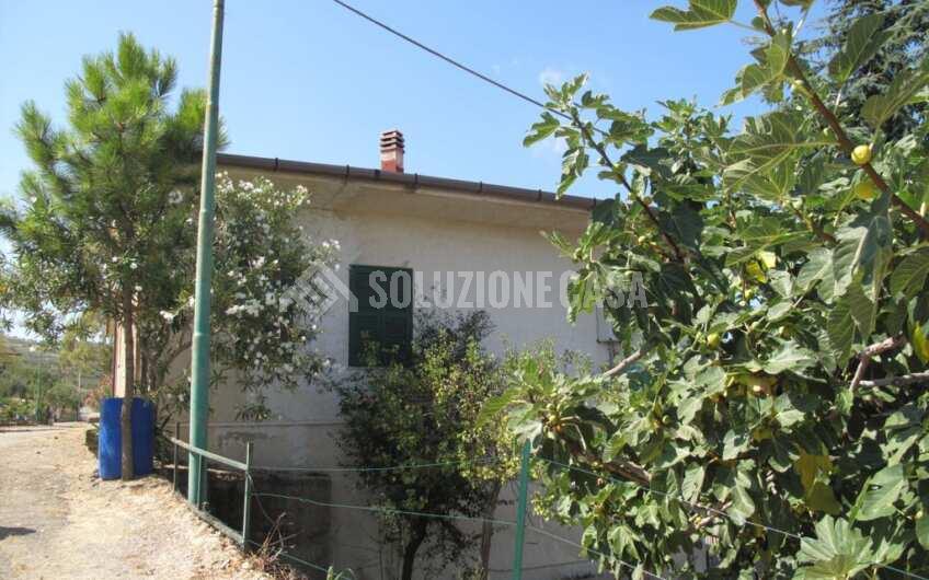SC1311 Villa vista mare con giardino tra Castellabate e Perdifumo in  c.da Noce Alta