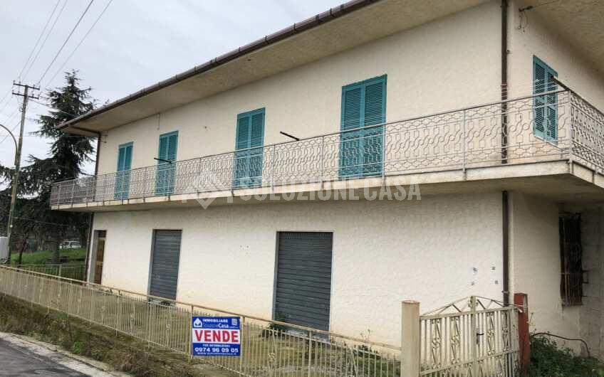 SC1311 Villa vista mare con giardino tra Castellabate e Perdifumo in  c.da Noce Alta