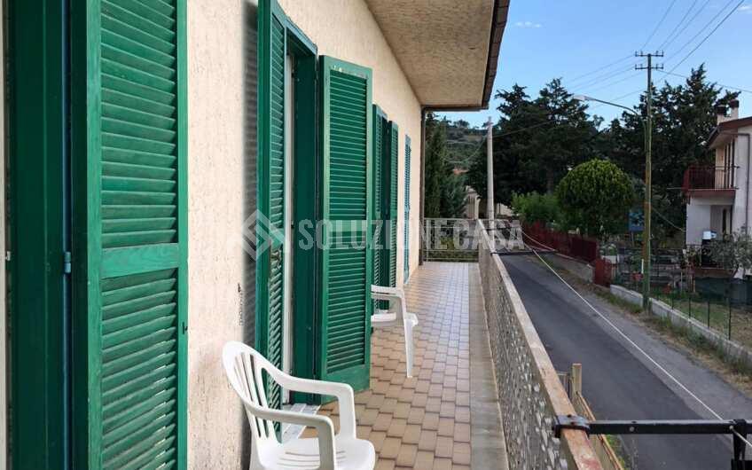 SC1311 Villa vista mare con giardino tra Castellabate e Perdifumo in  c.da Noce Alta