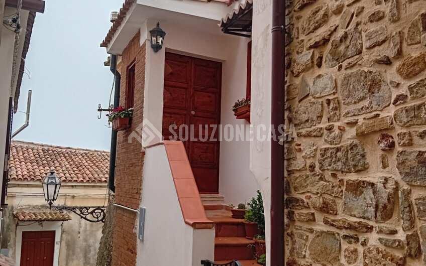 SC1321 Appartamento stupenda vista mare nel borgo medievale di Castellabate
