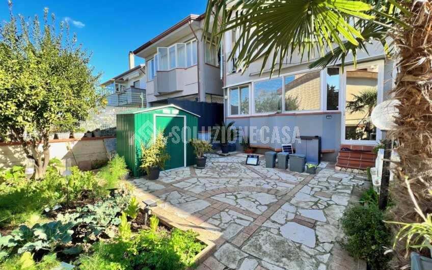 SC1320 Appartamento con giardino e box auto ad Agropoli località Mattine