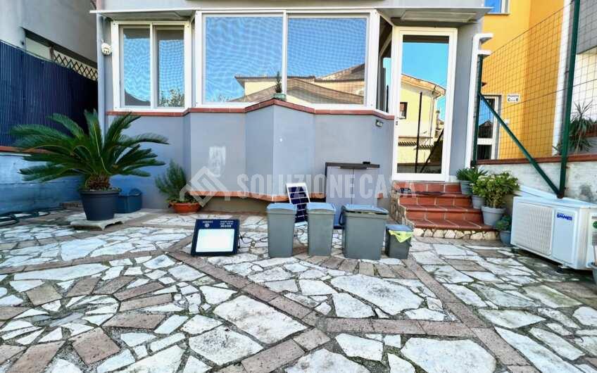 SC1320 Appartamento con giardino e box auto ad Agropoli località Mattine