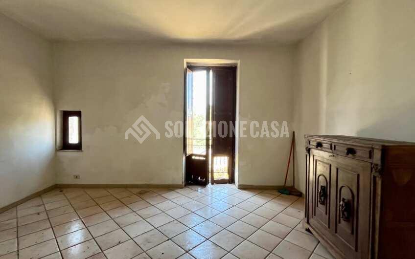 SC1326 Antico Palazzo in pietra in vendita ad Agropoli