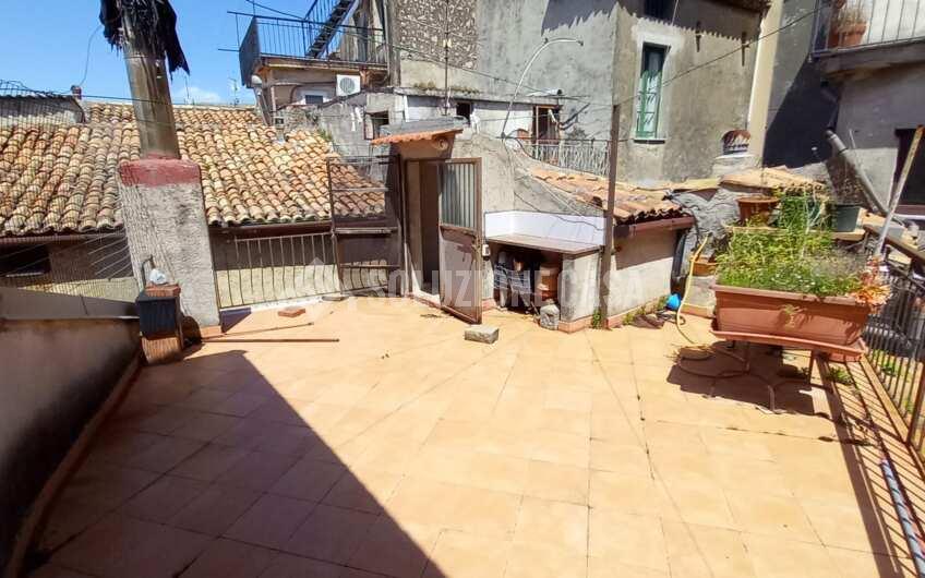SCD1334 Terracielo nel borgo medioevale di Camerota