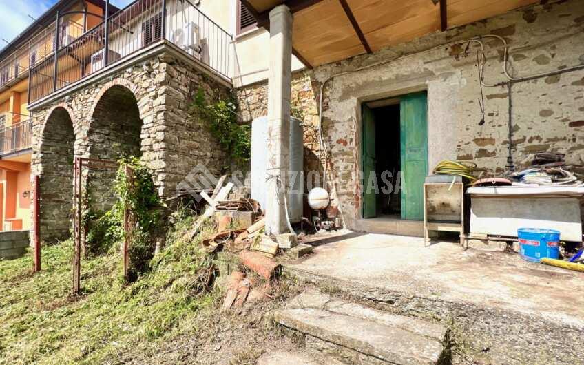 SC1337 Terracielo vista mare con ingresso indipendente e giardino nel centro di Prignano Cilento.