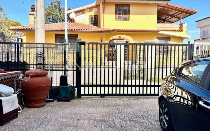 SC1333 Ampio appartamento con posto auto in vendita alla Licinella-Torre di Paestum