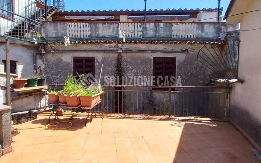 SCD1334 Terracielo nel borgo medioevale di Camerota