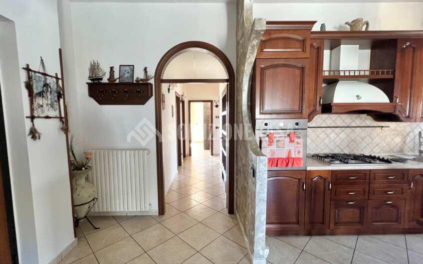 SC1333 Ampio appartamento con posto auto in vendita alla Licinella-Torre di Paestum