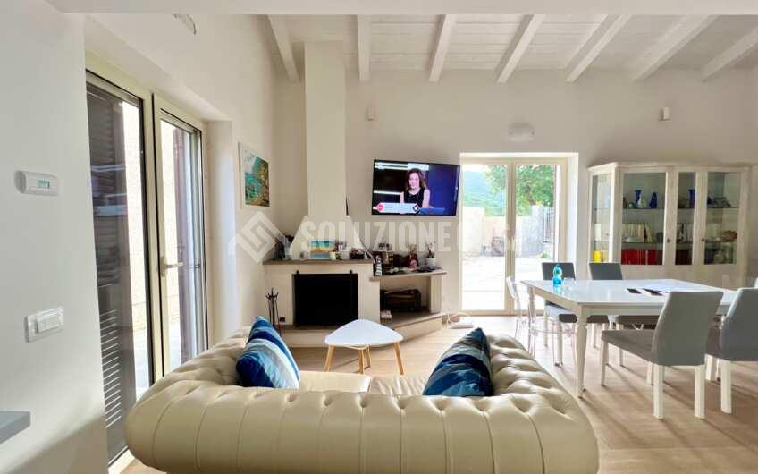 SC1344 Villa bifamiliare vista mare con giardino Agropoli zona Moio