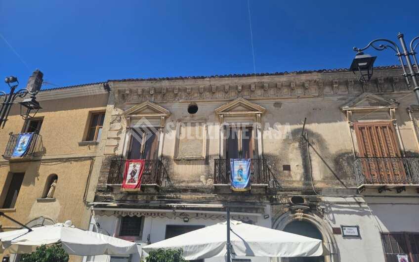 SCD1354 Appartamento in palazzo storico al centro di Sapri