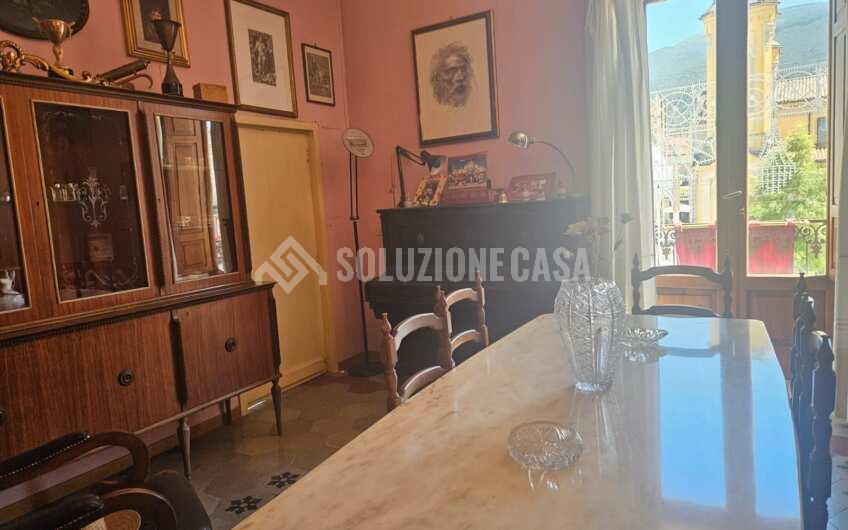 SCD1354 Appartamento in palazzo storico al centro di Sapri