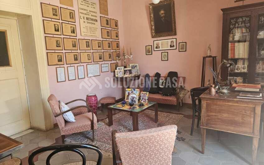SCD1354 Appartamento in palazzo storico al centro di Sapri