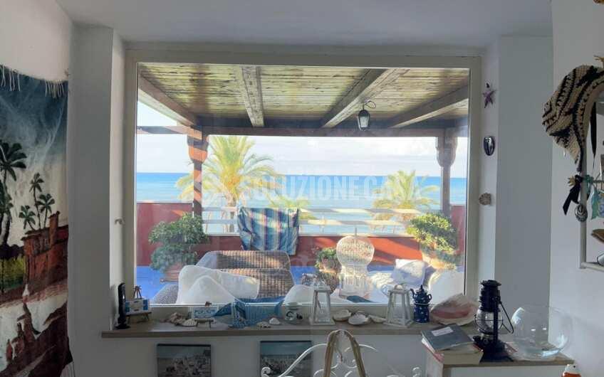 SCD1355 Appartamento con terrazzo sul mare nel meraviglioso Golfo di Policastro