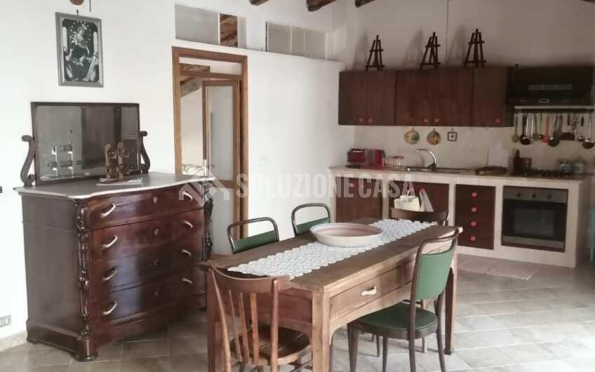 SCD1354 Appartamento in palazzo storico al centro di Sapri