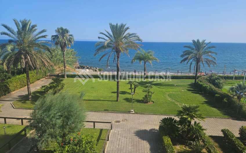SCD1355 Appartamento con terrazzo sul mare nel meraviglioso Golfo di Policastro