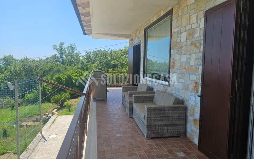 SCD1359 Villa in pietra vista mare con piscina e giardino a Torre Normanna di Ispani