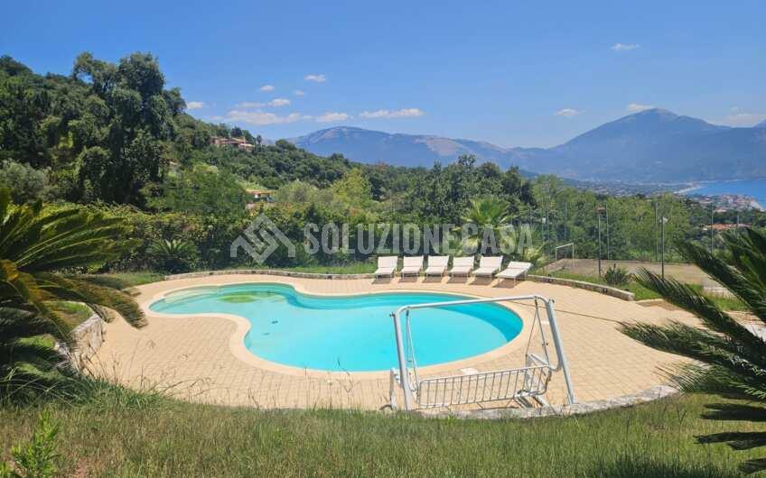 SCD1359 Villa in pietra vista mare con piscina e giardino a Torre Normanna di Ispani