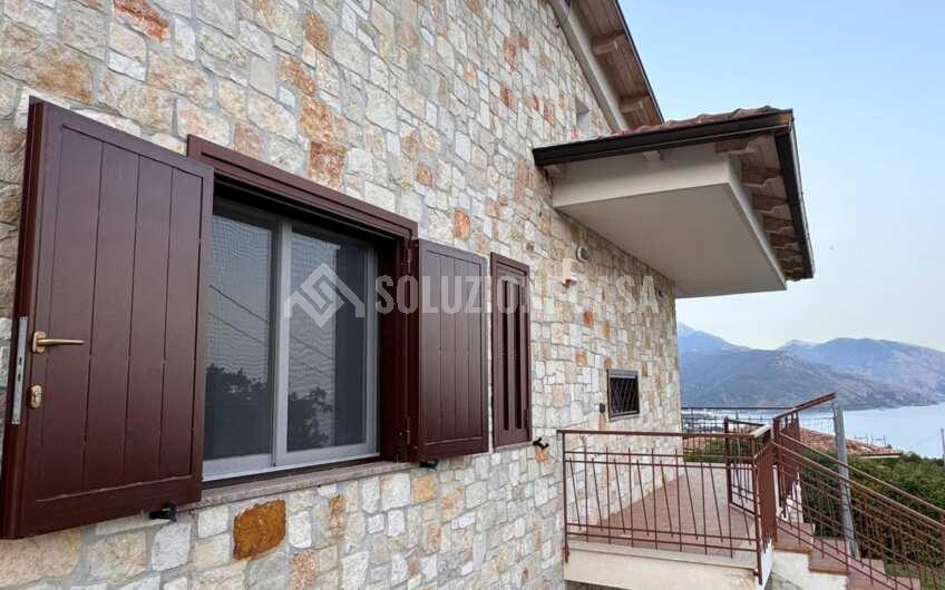 SCD1359 Villa in pietra vista mare con piscina e giardino a Torre Normanna di Ispani