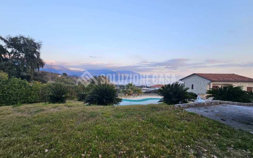 SCD1359 Villa in pietra vista mare con piscina e giardino a Torre Normanna di Ispani