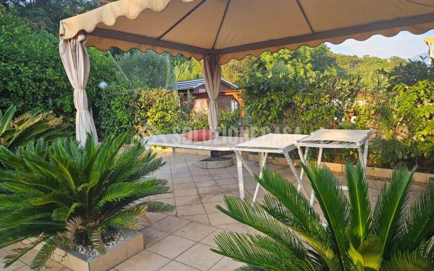 SCD1360 Appartamento con giardino vicino al mare a Capitello Golfo di Policastro