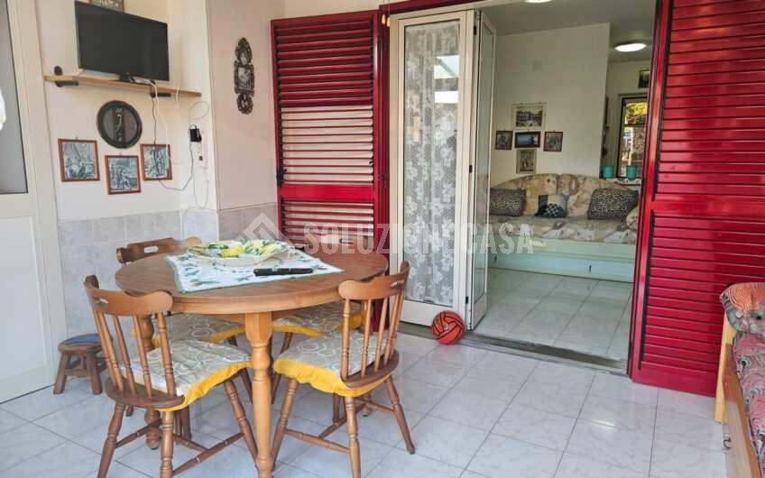 SCD1360 Appartamento con giardino vicino al mare a Capitello Golfo di Policastro