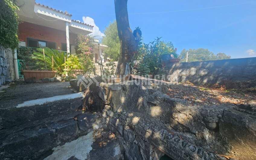 SCD1367 Villetta a schiera con giardino e vista mare a Scario