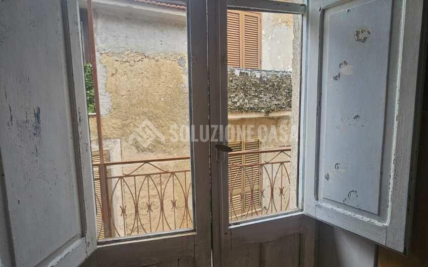 SCD1364 Appartamento in palazzo d’epoca nel borgo medievale di Camerota