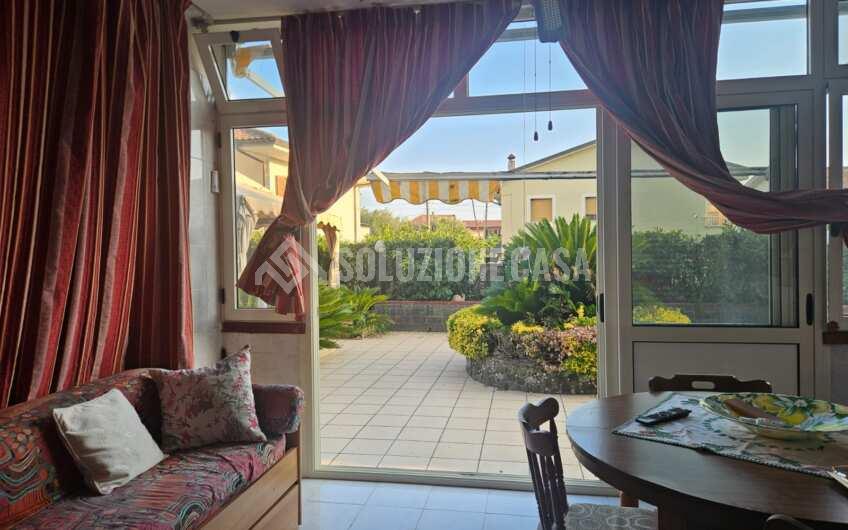 SCD1360 Appartamento con giardino vicino al mare a Capitello Golfo di Policastro