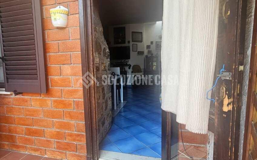 SCD1367 Villetta a schiera con giardino e vista mare a Scario
