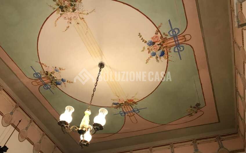 SCD1374 Palazzo storico con giardino e vista mare a Vibonati