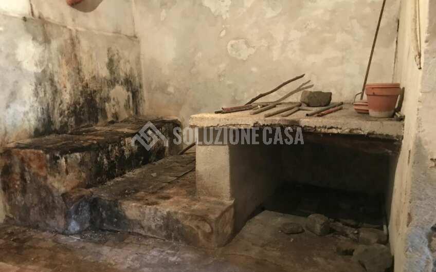 SCD1374 Palazzo storico con giardino e vista mare a Vibonati