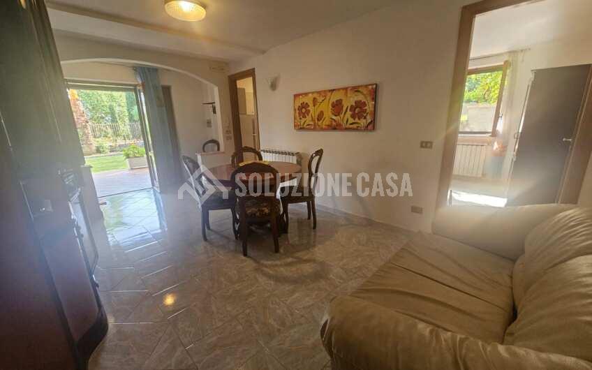 SCD1376 Stupenda villa in pietra con ampio giardino a Scario