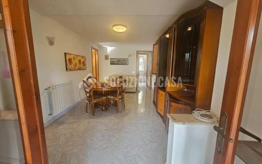 SCD1376 Stupenda villa in pietra con ampio giardino a Scario