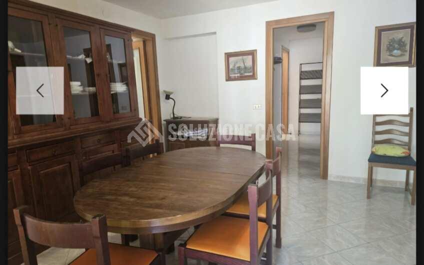 SCD1376 Stupenda villa in pietra con ampio giardino a Scario