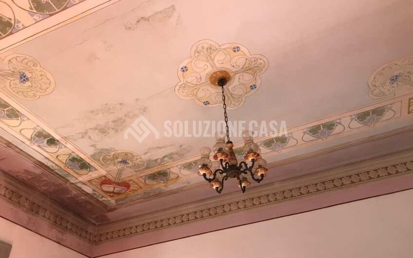 SCD1374 Palazzo storico con giardino e vista mare a Vibonati