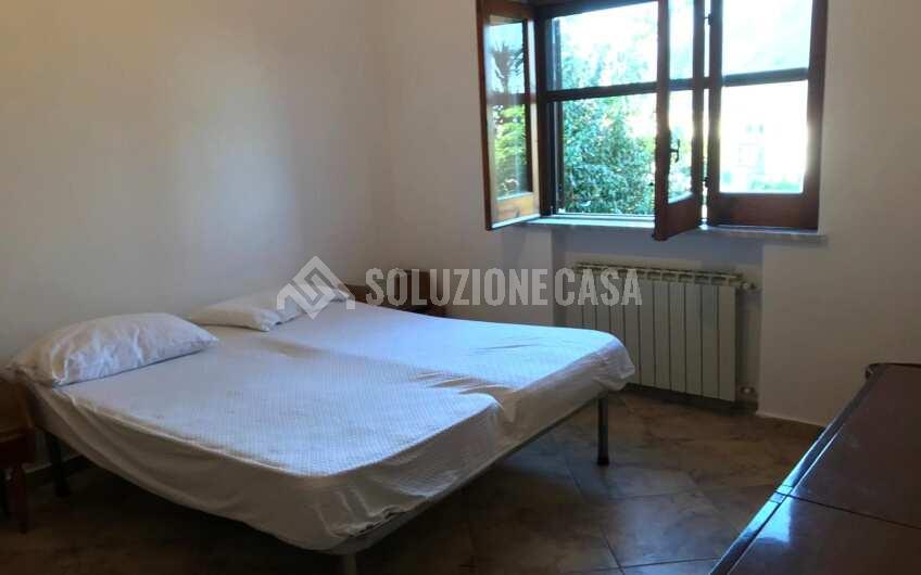 SCD1372 Appartamento al mare con giardino a Villammare Golfo di Policastro