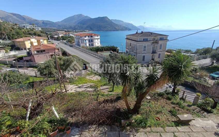 SCD1372 Appartamento al mare con giardino a Villammare Golfo di Policastro