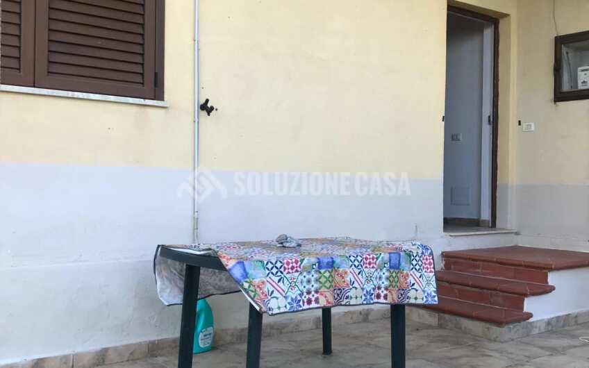 SCD1372 Appartamento al mare con giardino a Villammare Golfo di Policastro