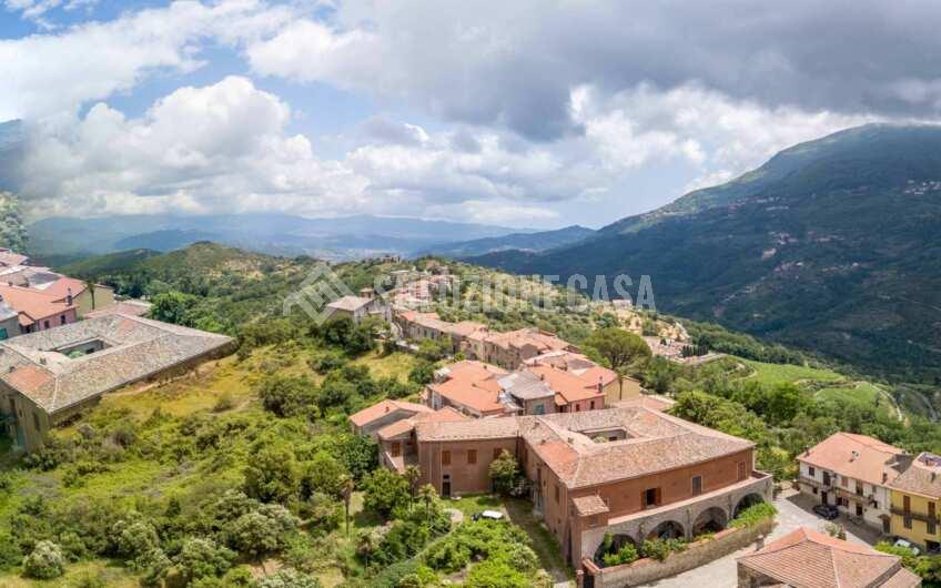 SC1382 Ancient Historical house in the very heart of Cilento