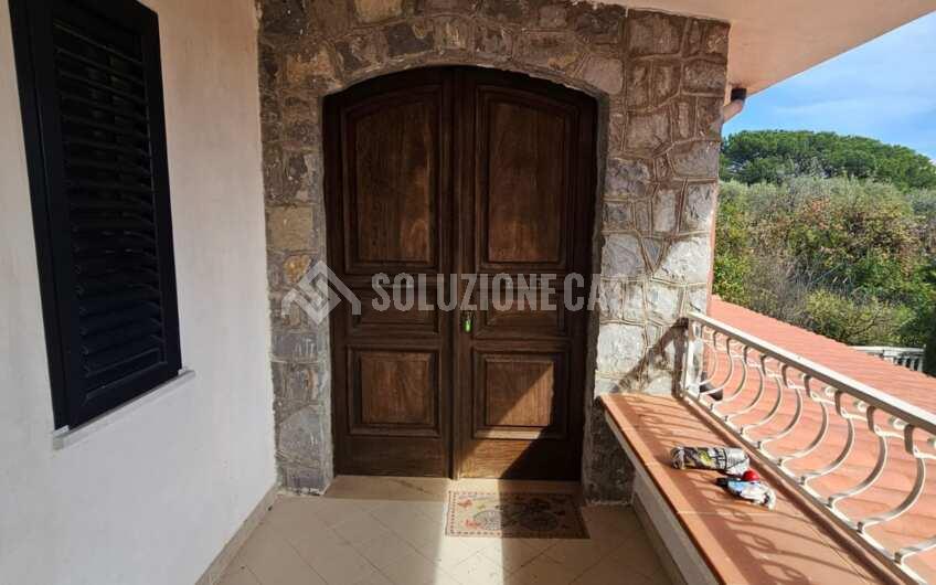 SCD1376/b Appartamenti in una stupenda villa a Scario Parco La Pietra