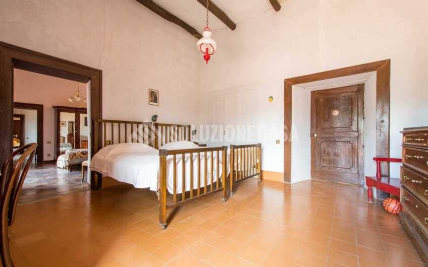 SC1382 Ancient Historical house in the very heart of Cilento